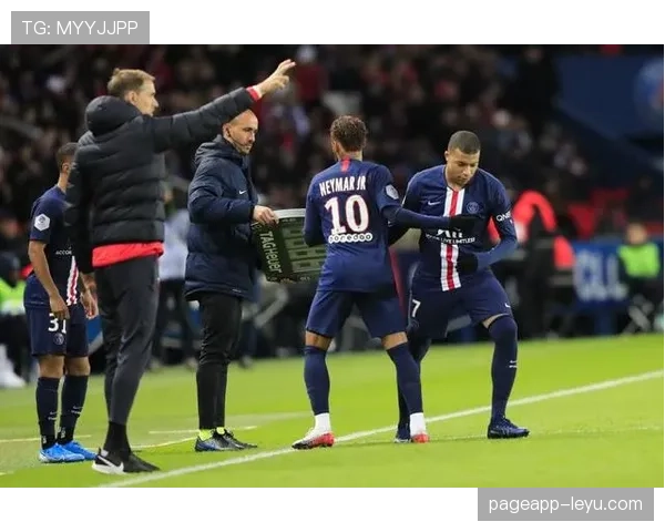 姆巴佩走后，巴黎圣日耳曼巨星战略彻底失败，球队面临战术体系危机！