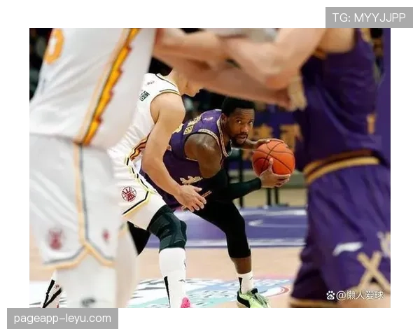 多特赛季后期状态下滑表现波动，稳定性承压对争冠格局带来变化。